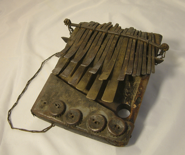 46 - Mbira dza Vadzimu, Zimbabwe, Shona (Note: brass keys) 